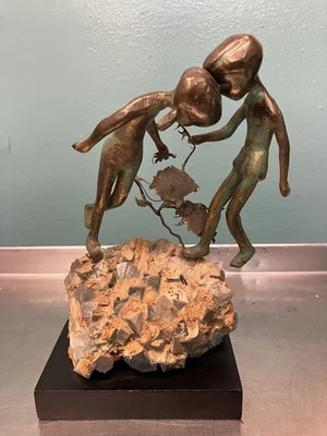 Malcolm Moran Escultura de Bronce de Colección Años 70 Infancia Inocencia en Geoda Foto 1 de 4