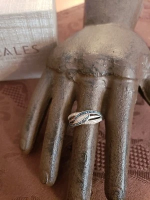 ZALES STERLING SILVER BLUE WHITE SAPPHIRES SWIRL RING SZ 7 IN BOX - Изображение 1 из 3