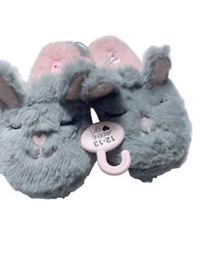 Zapatillas para niños - Talla 12/13 niñas, ¡totalmente nuevas, lindas y acogedoras para pies pequeños! - Imagen 1 de 8