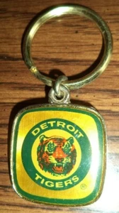 Vintage Detroit Tigers Baseball Brass Keychain - Picture 1 of 2