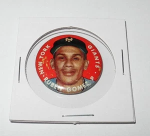 1956 Topps Baseball Pin Coin Button Token Pinback Ruben Gomez New York Giants - Picture 1 of 2