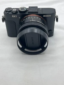 Sony DSC-RX1 Camera - Picture 1 of 4