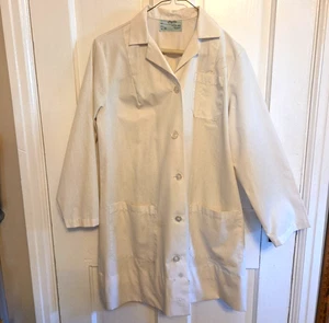 White Lab Coat Size 34 Authentic From The 70s Hemmed Costume Halloween Angelica - Picture 1 of 8