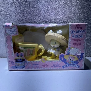 NEU Vintage TEA BUNNIES Teetasse Bunny Daisy Breeze Sunny Inn Figur Spielset - Bild 1 von 6