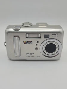 Kodak EasyShare CX7525 5.0MP Digital Camera - Silver - Picture 1 of 6