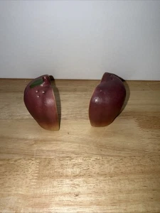 Vintage Ceramic Sliced Red Apple Halves Salt & Pepper Shakers - MCM - Picture 1 of 6