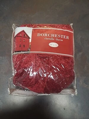 Dorchester Chanel throw 50x72 Crimson - Image 1 of 4