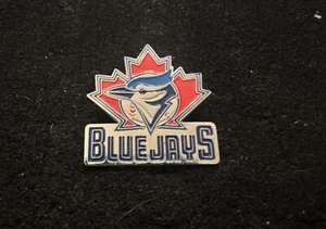 Vintage 2002 Toronto Blue Jays Pin - MLB Baseball Ultra ‘02 Lapel Flair - Picture 1 of 4