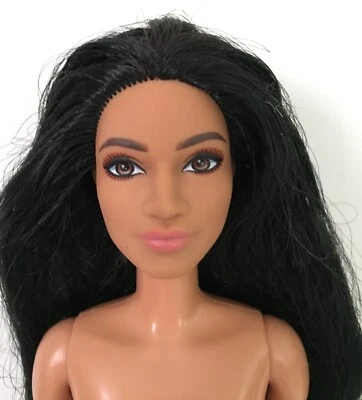 芭比中号浅色复合物 GYB02 意大利地中海高脸颊娃娃裸体 — 第 1/4 张图片