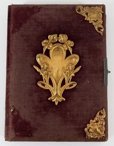 Álbum de fotos muy antiguo con 43 fotos rojo vino adorno dorado 9xpáginas de cartón 19,5x27 cm - Imagen 1 de 8