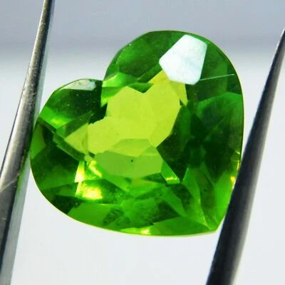 Lab Authentic Natural Green Treated  PERIDOT Heart Cut 10.21 Ct  Loose Gemstone. - Image 1 of 4