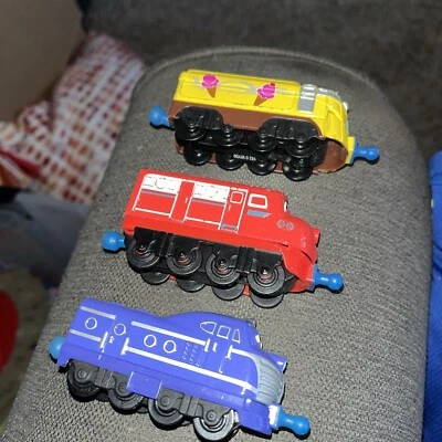 7- Chuggington Wilson Diecast 3" Metal Train Engine. - Image 1 of 4