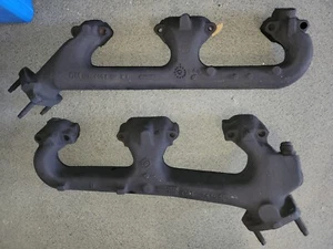 OEM Exhaust Manifold set For 1996-2002 Chevrolet Express GMC Savana 1500 Van V8 - Picture 1 of 4