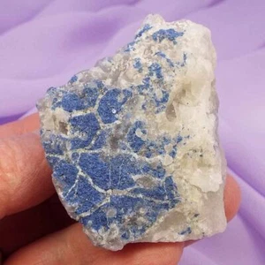 Pieza natural Dumortierita en cuarzo ""Toma control"" 65 g SN52027 - Imagen 1 de 4