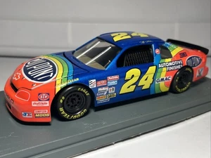 1995 Jeff Gordon #24 Dupont Chevy Monte Carlo 1/24 Diecast Revell NASCAR w/case - Picture 1 of 14