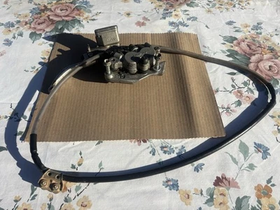 2000 2001 年本田 CR250R 原始设备制造商前制动组件  — 第 1/4 张图片