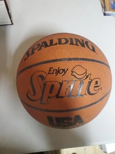 SPALDING BASKETBALL TEAM USA SPRITE LOGO NUR DURCH MAIL-IN ANGEBOT VERFÜGBAR - Bild 1 von 2