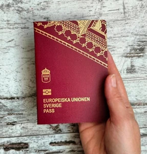 Schwedische Passrequisite Neuheit Reisepass. Spielpass.Pretend Pass Notizbuch - Bild 1 von 4