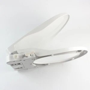 Attacco Sedile WC Non Elettrico con Doppio Ugello Bidet Kit Spray Acqua Dolce - Foto 1 di 8