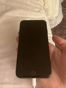 Apple iPhone 7 - 128 Go - Noir (Désimlocké) A1778 (GSM) - Photo 1 sur 2