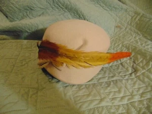 VINTAGE Merrivale Fur FELT HAT WITH FEATHER PHIPPS WITH BOX - Picture 1 of 8