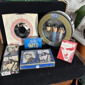 Vintage Lot - 7 x Elvis Presley Memorabilia Pez, Spielkarten, Schallplatte - Bild 1 von 8