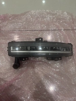 Conjunto de faros antiniebla - Land-Rover (LR152161) 2022-2023 Land Rover Range Rover Foto 1 de 4