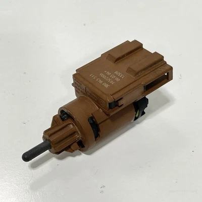 AUDI A4 S4 B6 B7 2004-2009 - Interruptor de pedal de luz de freno 3B0945511 OEM Foto 1 de 4