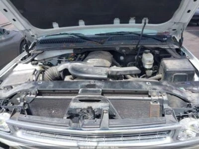 Used Front Drive Axle Shaft fits: 2004 Chevrolet Tahoe Front Axle classic style - Image 1 of 4