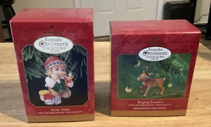 Hallmark Collectors Club Membership Ornaments: 1999 Artist & 2000 Rentier NOS - Bild 1 von 1