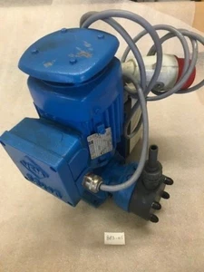 Bomba dosificadora Sera R410LW bomba motor VEM KPER 63 G 2 D0D FDS-K/2976 - Imagen 1 de 6