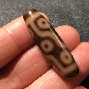 Magical Tibetan Old Agate Ivory Color 9Eye Totem dZi Bead 11-11.3*37.3mm - Picture 1 of 10