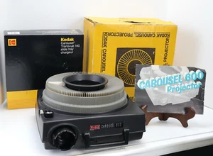 Proyector de diapositivas Kodak Carousel 600 totalmente funcional con manual de usuario ver video - Imagen 1 de 24