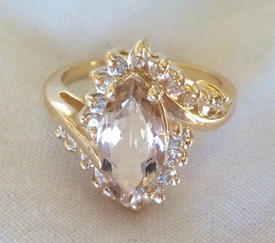 Dazzling 14k Yellow Gold Morganite Diamond Ring - 5.13 gms, Sz 5.75, 2.10 ctw - Image 1 of 4