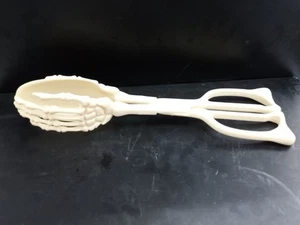 Plastic Halloween Skeleton Hand Bones Tongs - Salad or Candy Server - Picture 1 of 8