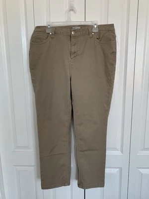 Calça Catherines feminina tamanho 18W perna reta cetim stretch cáqui  - Imagem 1 de 4