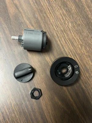 Interruptor faro antiniebla BMW E39 E38 1997-2003 528i 540i 530i 525i M5 740iL 740i 750iL Foto 1 de 4