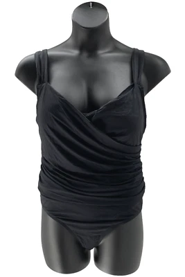 Traje de baño Jantzen Solid Surplice Maillot de una pieza negro Foto 1 de 3