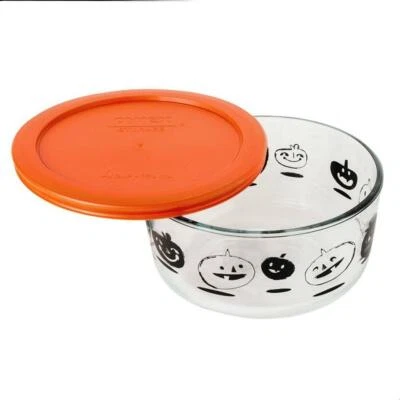 Pyrex 4 Cup Storage Halloween Dish Pumpkin - Image 1 of 2