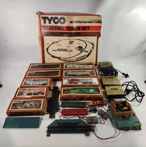 Vintage Tyco HO Scale Electric Train Set w/Electric Power 36" x 54" Oval Track AS IS - Bild 1 von 24
