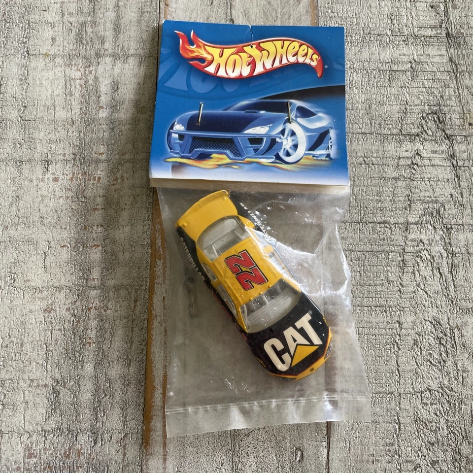Hot Wheels 2002 NASCAR #22 Butron - Image 1 of 2