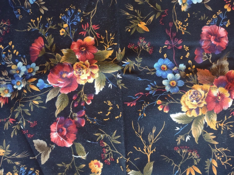Timeless Treasures Fleur-C2476 1 Yard Quilt Fabric Floral Black - Image 1 of 4