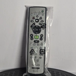 Sony VAIO PC Remote Control RM-MC10 for VGC RB64G, VGCLS1, VGCLS25E, VGCRA716G - Picture 1 of 6