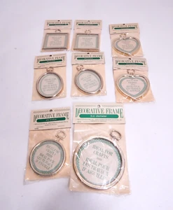 Piccole cornici/artigianato/foto in plastica decorativa vintage varie forme lotto di 7 - Foto 1 di 3