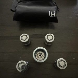 2023 Honda Accord Wheel Locks - Picture 1 of 4