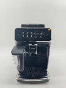 Philips 3200 LatteGo Kaffeevollautomat mit Eiskaffee | EP3241 - Bild 1 von 5