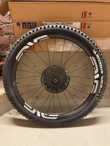 ENVE M635 Carbon MTB Wheelset - Chris King Hubs, 27.5", Boost, XD, 6-Bolt - Bild 1 von 7