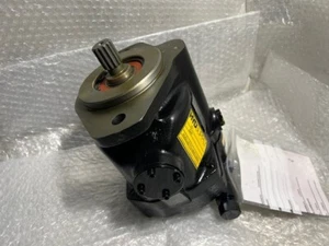 VICKERS PVB15-RS40-CM11-S124 Hydraulikpumpe - Bild 1 von 9