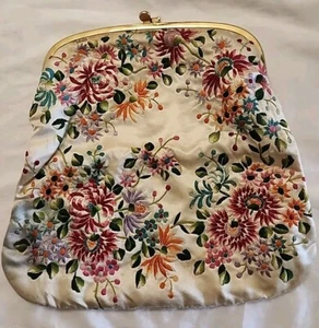 Vintage 1950s Women's Evening Bag/ Clutch Cream Embroidered Flowers Silk(?) Fold - Picture 1 of 9