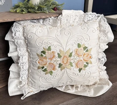 Floral Bouquet Pillow White Peach Roses Candlewick Embroidery Crewel Vintage - Image 1 of 4